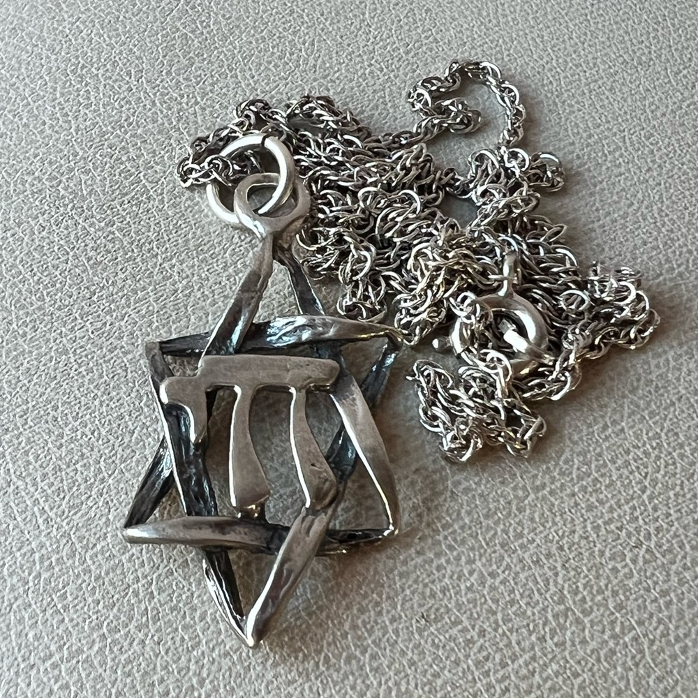 VINTAGE MAGEN DAVID STAR OF DAVID CHAI PENDANT NECKLACE 925 STERLING SILVER - Picture 2 of 16